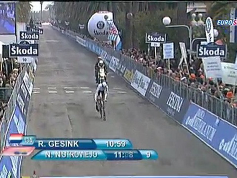 Şampiyon Cadel Evans