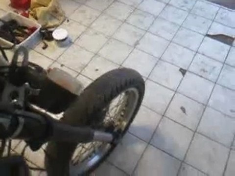 Premier Démarage de ma Derbi (Sans silencieux Sans Réglages)