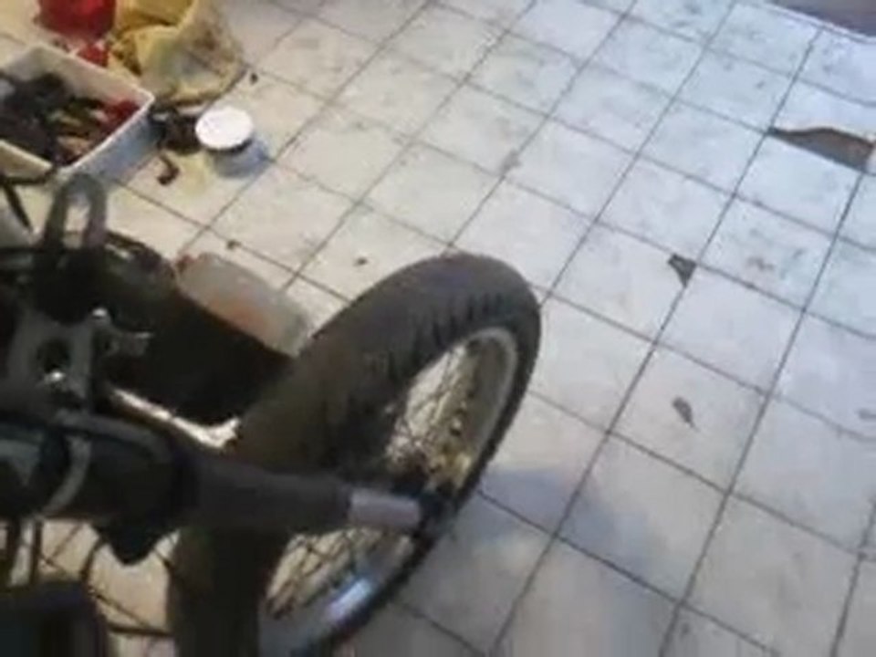 Premier Démarage de ma Derbi (Sans silencieux Sans Réglages)