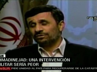 Ahmadineyad: intervención agravaría violencia en Libia