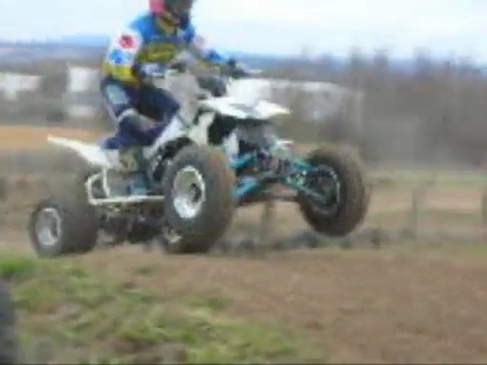 le Teamquad-pleingaz.com qui roule avec un quad à léthanol