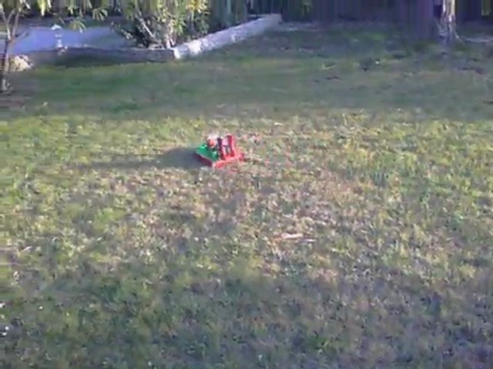 hydroglisseur sur l'herbe
