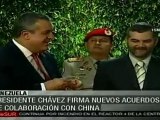 Presidente Chávez firma acuerdos de colaboración con China