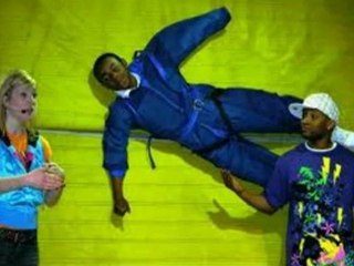 Heroes At Home TV - School Teacher Starts Non-Profit