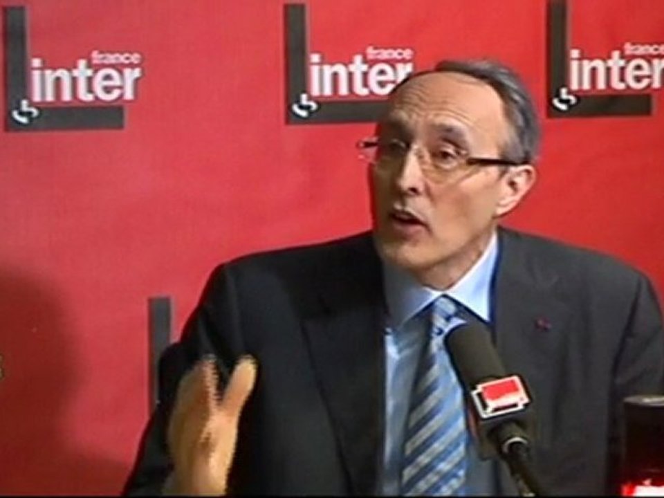 Explications : fragilisation des barres de combustibles