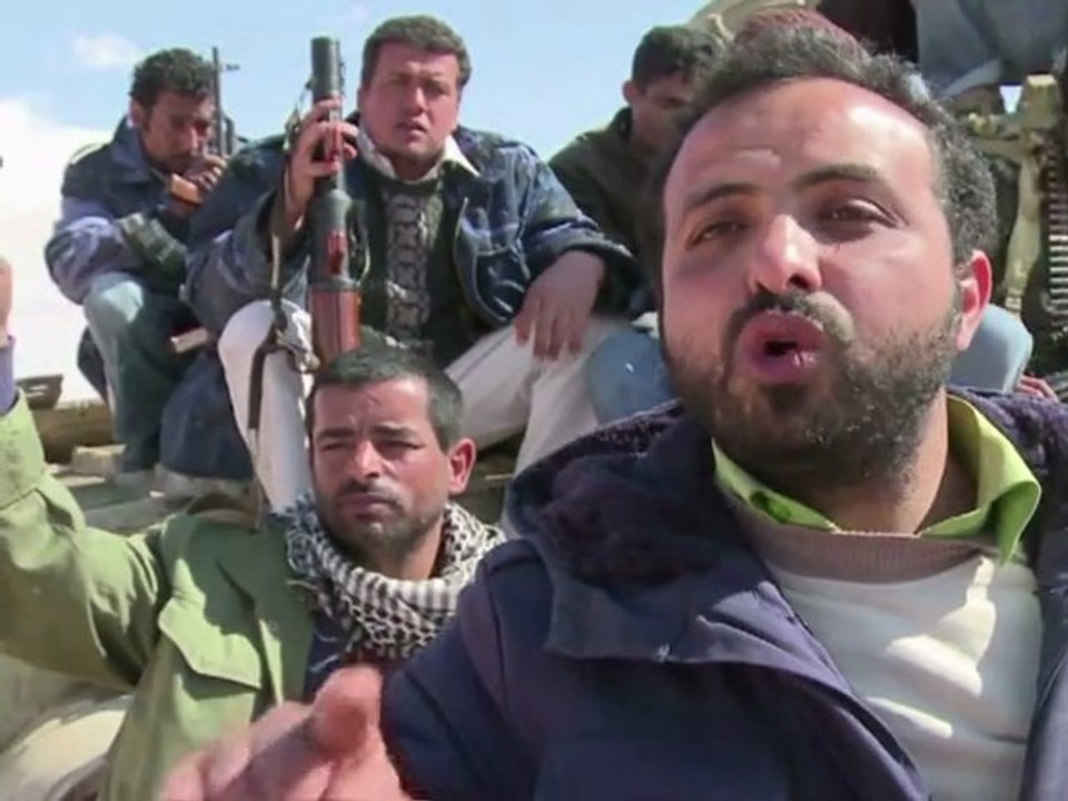 Libye : les rebelles pour un durcissement des frappes aériennes