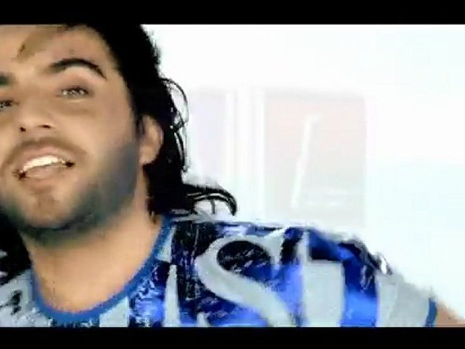 İsmail YK-One Minute klip 2011