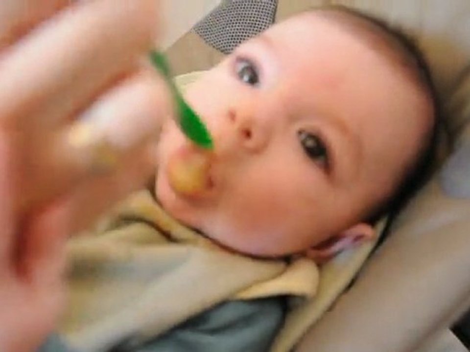 2011-04-amael_6eme_mois (2)