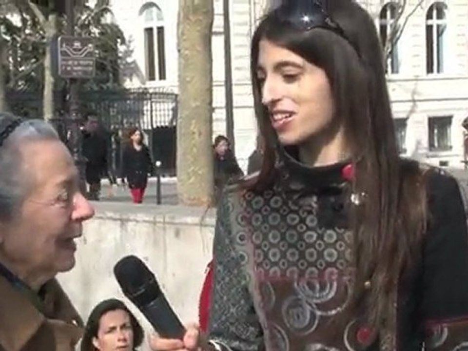 Le Micro Trotte de Julie - Marine Le PEN - La conjoncture