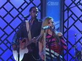 Avril Lavigne Performs What The Hell