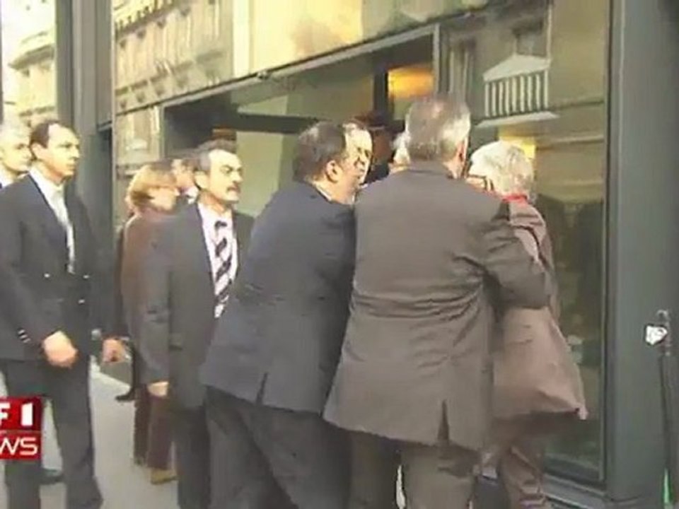 Maxime Gremetz fait un scandale séance crise nu...