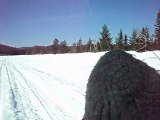 tirer par la voile, dans une luge, à deux, sur le lac gelé!!