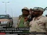 Fuerzas Leales a Al-Gaddafi continúan avanzando