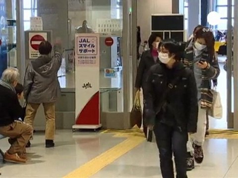 Radiation fears make Japanese people flee