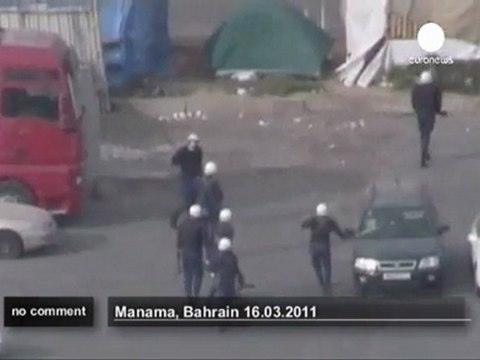 Bahrain forces attack protesters in Manama - no comment