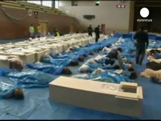 Japón: más de 15.000 muertos y desaparecidos por el...