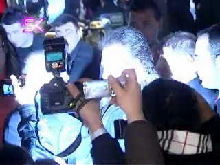 SEVİŞME SAHNELERİ SORULDU, ŞAFAK SEZER COŞTU