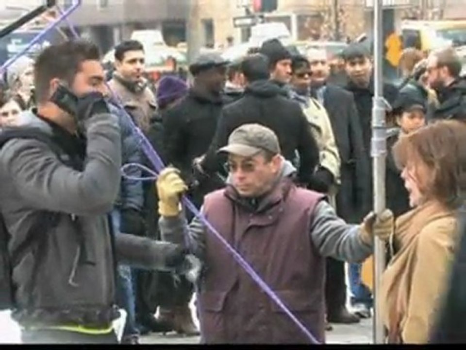 Ashton Kutcher and Lea Michele caught kissing!