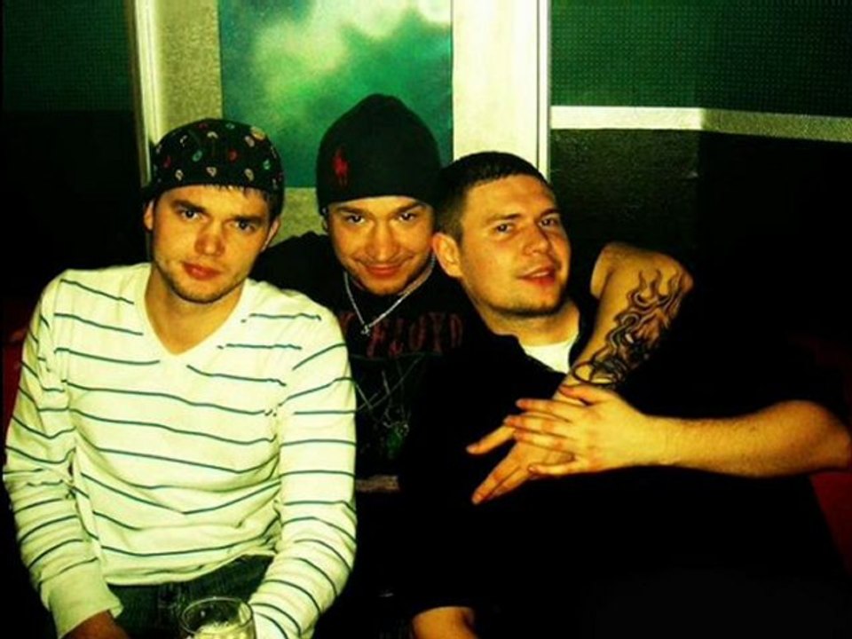 BoDiN-Три Дебила(1класс, шок, царь)