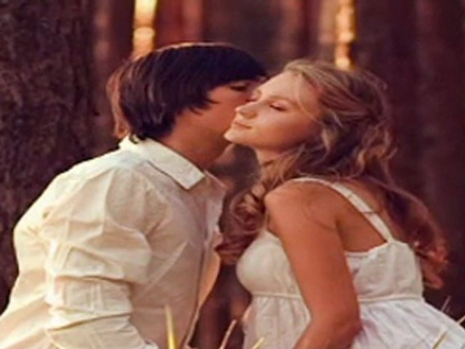 Seni Beklerim Öptüğün Yerde - Nilüfer