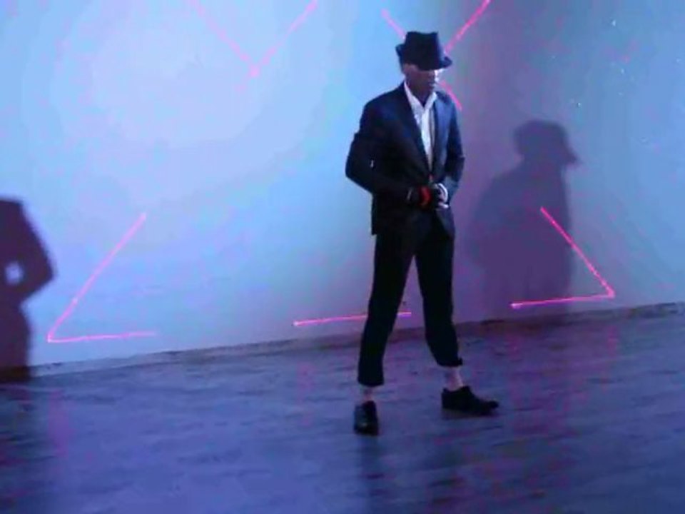 Dangerous de Michael Jackson interprété par Stéphane N'ze Nkala