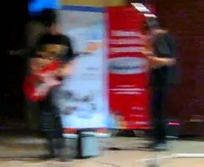 03.- Danzando Con Extraños - T.D.T (Traficante De Talco) (Live)