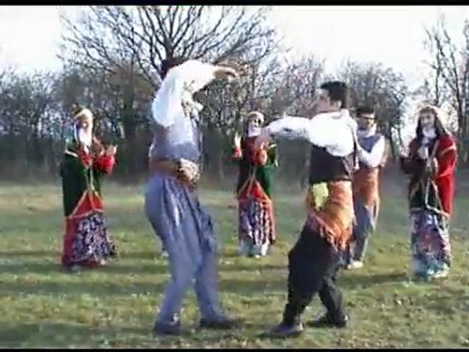 EN SEVİLEN NEWROZ PARÇASI 2011-STRANA NEWROZÊ Bawercan bawer can