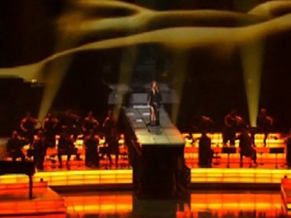 Celine Dion - Goldfinger (Celine... Las Vegas 2011)