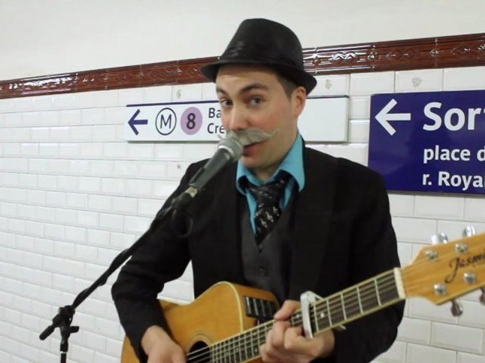 Le Parapluie - Simon Carrière - Championnat du monde des Brassens en direct du métro parisien