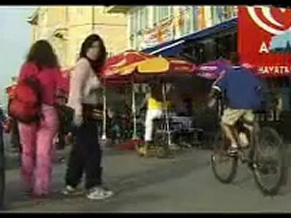 Brenna MacCrimmon & Babazula - Bir Sana Bir De Bana