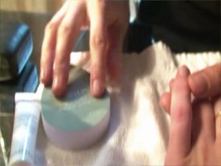 Les Ongles avant le vernis, avec Revlon
