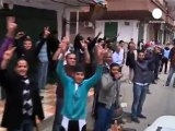 Bengasi resiste contro truppe Gheddafi