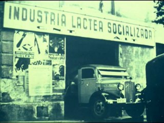 Les Amis d'Ta Femme :  A Las Barricadas