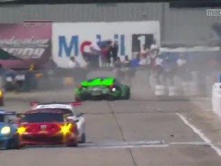 12h de Sebring 2011 big crash GT