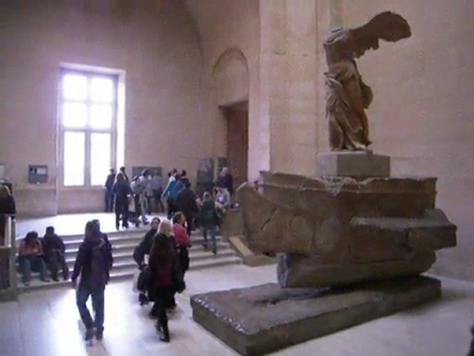 La Victoire de Samothrace sous les flashs #2
