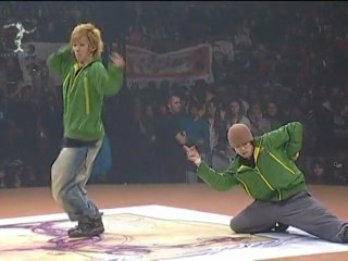 Japanese Hip-Hop Battle with Maika & Kazane