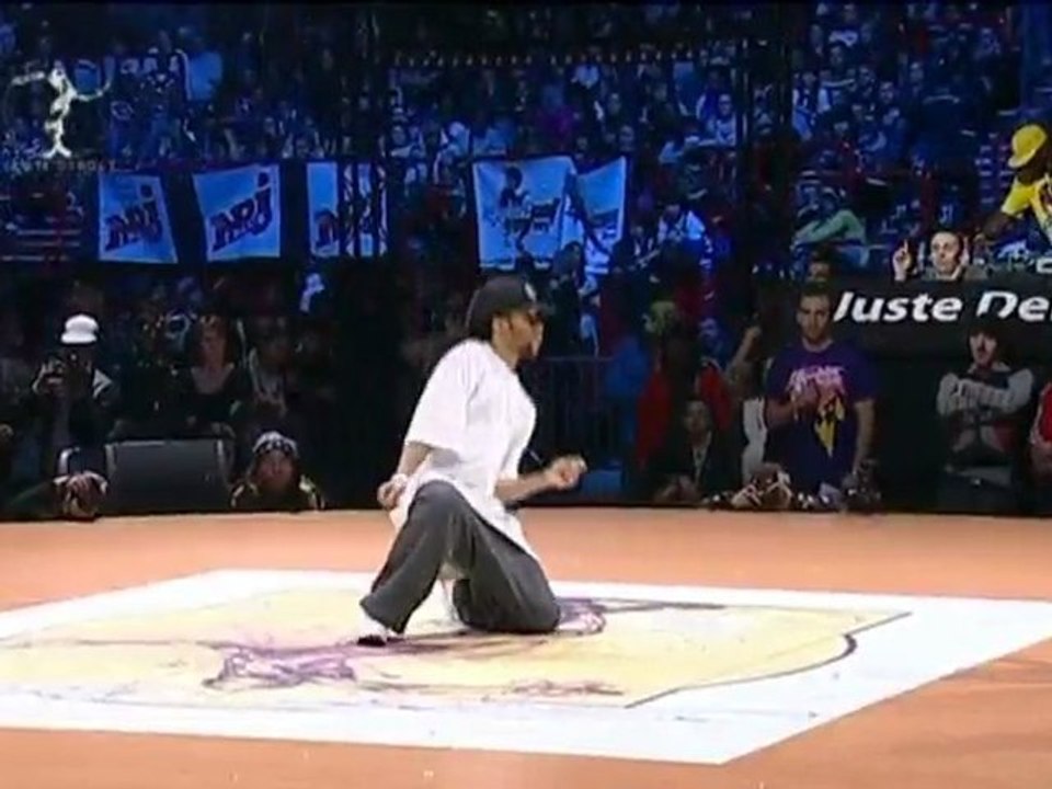 HIP-HOP Maika & Kazane : amazing little japaneses dancers !