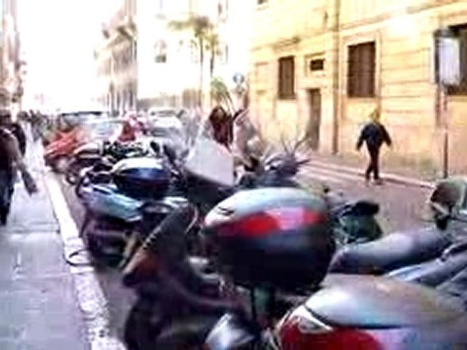 Roma: una calle normal en una ciudad nada normal