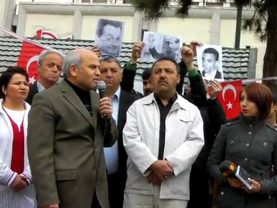 Nevruz Ateşi Obama İle Tutuşturuldu