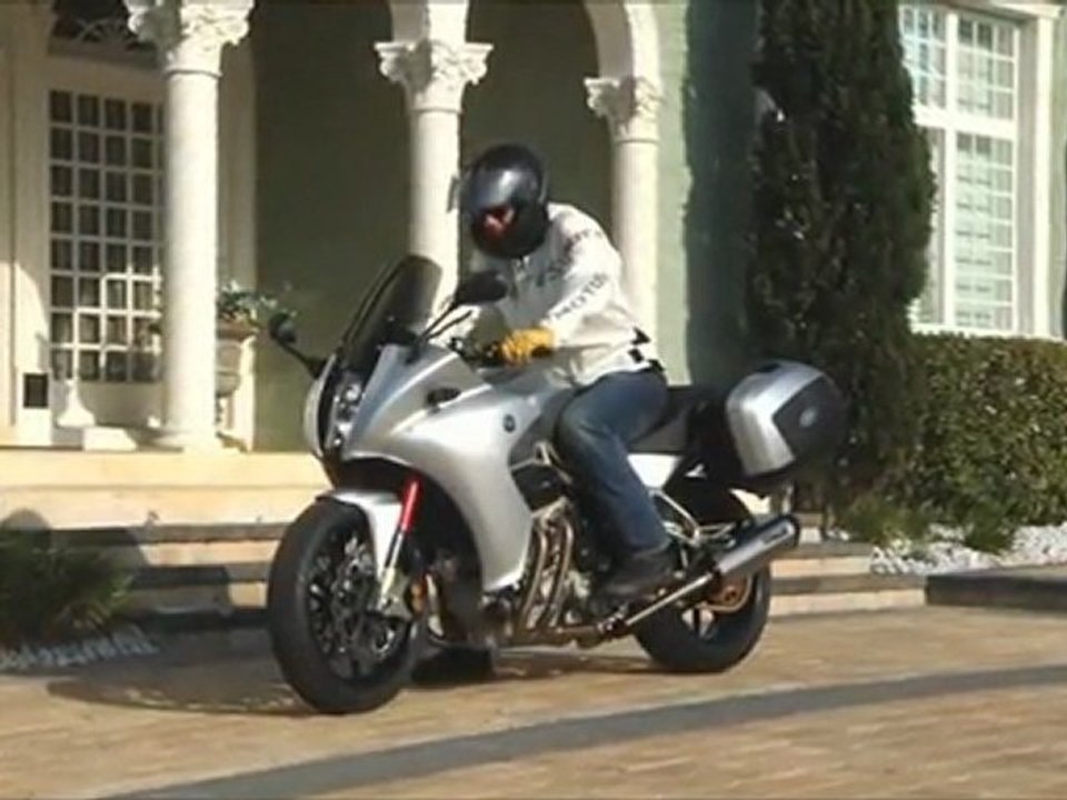 Motus MST-01  - American V4 Sport Tourer