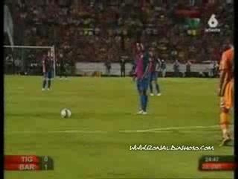 ronaldinho face a tigres en match amical