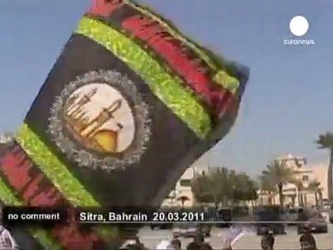 Bahrein: 2000 personnes aux funérailles... - no comment