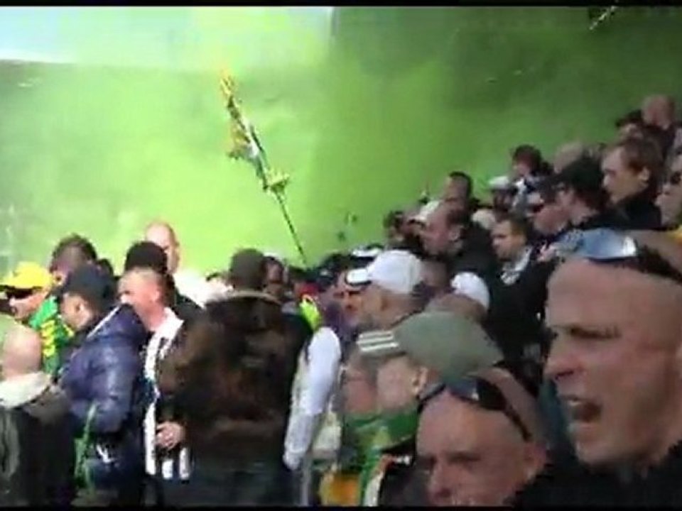 GGHTV: Sfeerimpressie ADO Den Haag - ajax