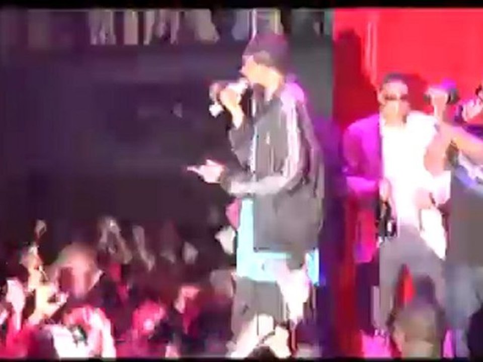 Snoop Dogg & Host Doug E Fresh Live @ Club Haze, Las Vegas, NV, 03-27-2010 Pt.2