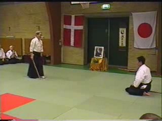 12 - Shiho (shihonage) ken tai ken