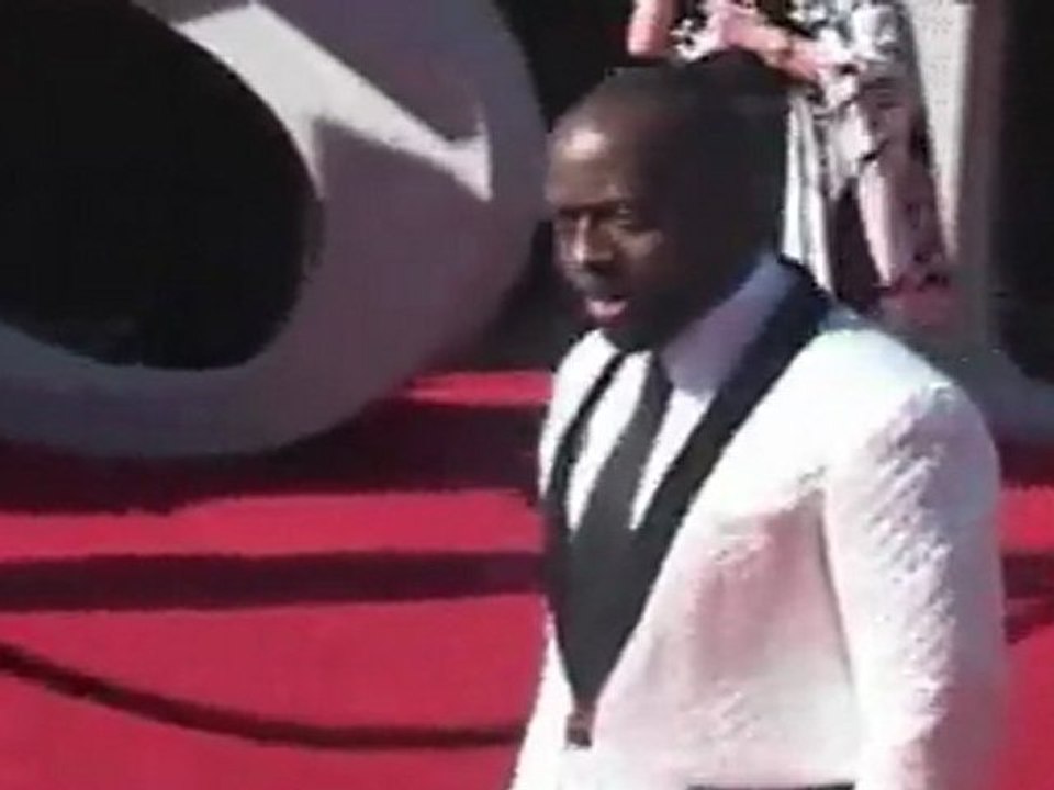 Exklusiv: wyclef von kugel gestreift