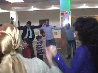 Seçil ve Ümit Nişan 3(00h29m38s-00h44m28s)