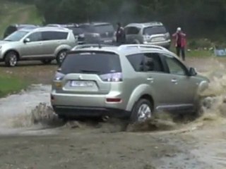 ΠΑΙΧΝΙΔΙΑ ΜΕ TIGUAN - OUTLANDER & TERIOS 1