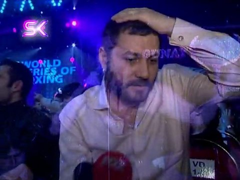 DENİZ SEKİ, SUYA HAPSETTİM ŞARKISINI HÜSNÜ İÇİN Mİ YAZDI?