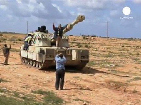 Air-strikes offer Libya's rebels reprieve
